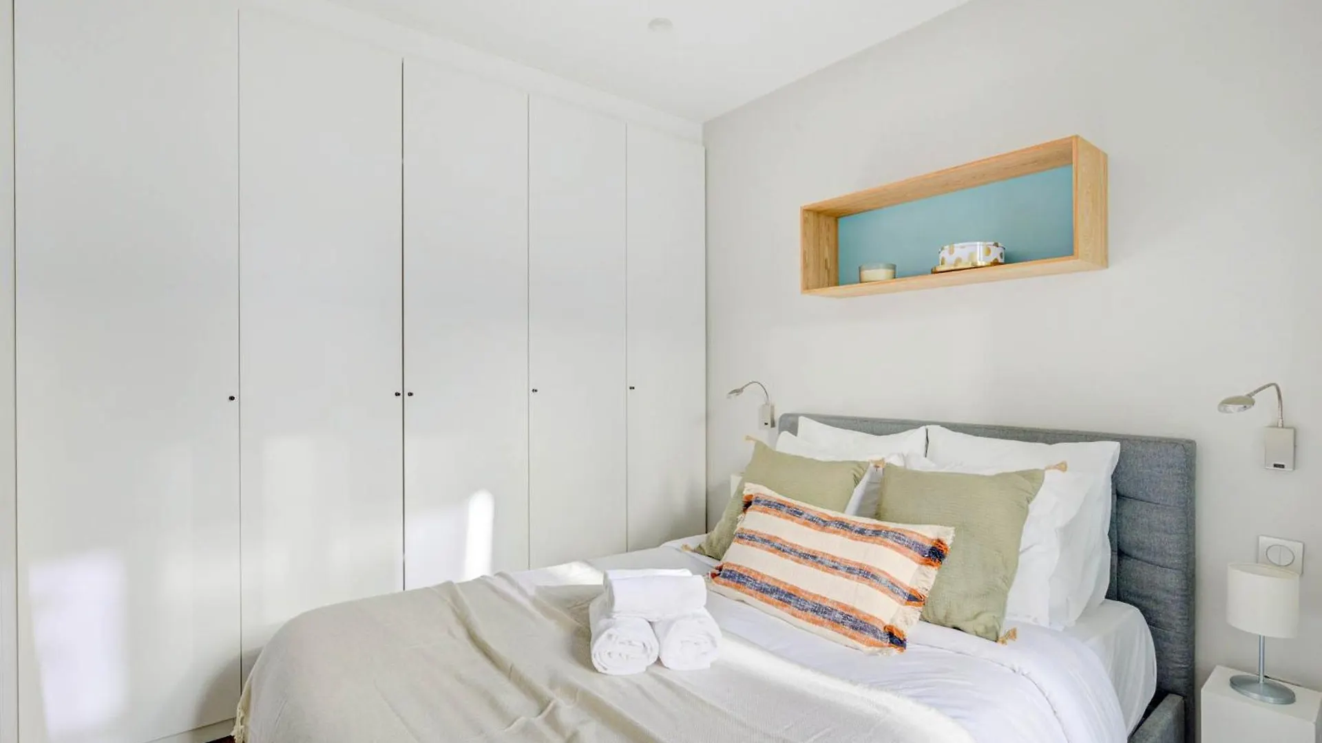 Bnbnova - Eiffel Tower & Invalides - 1Br Paris Apartment